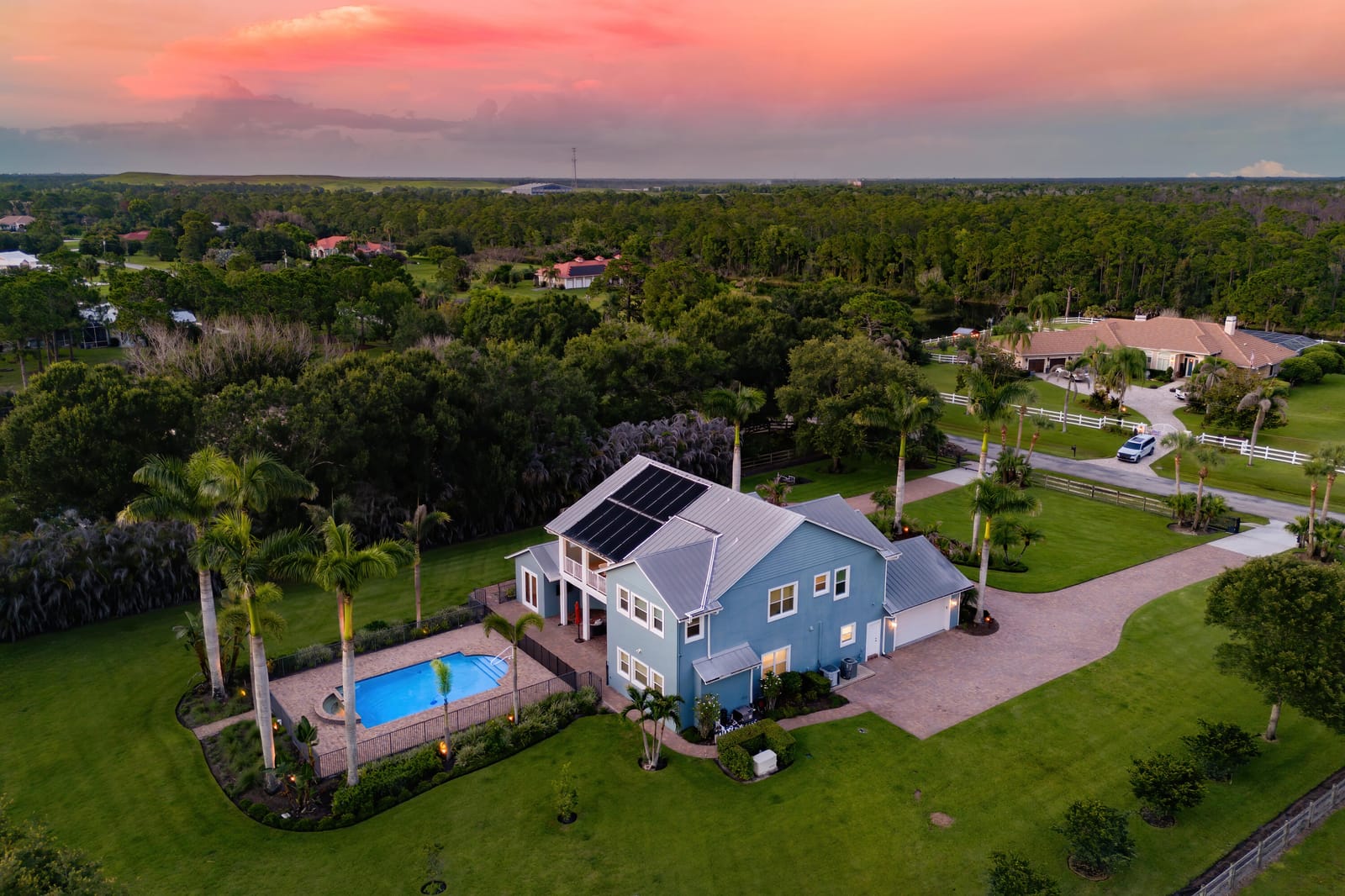 2952 SW Buena Vista Drive — photo 4