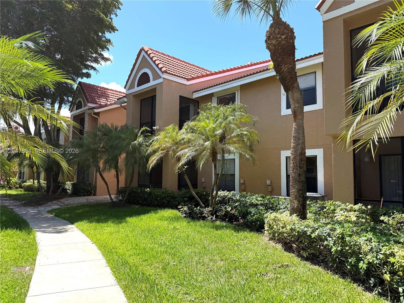15560 SW 104th Terrace 619, Miami, FL 33196