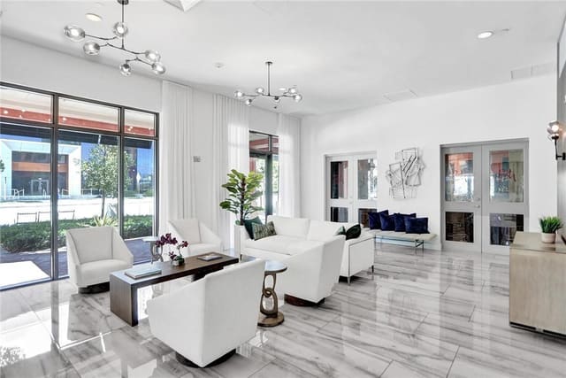 100 N Federal Highway 723, Fort Lauderdale, FL 33301