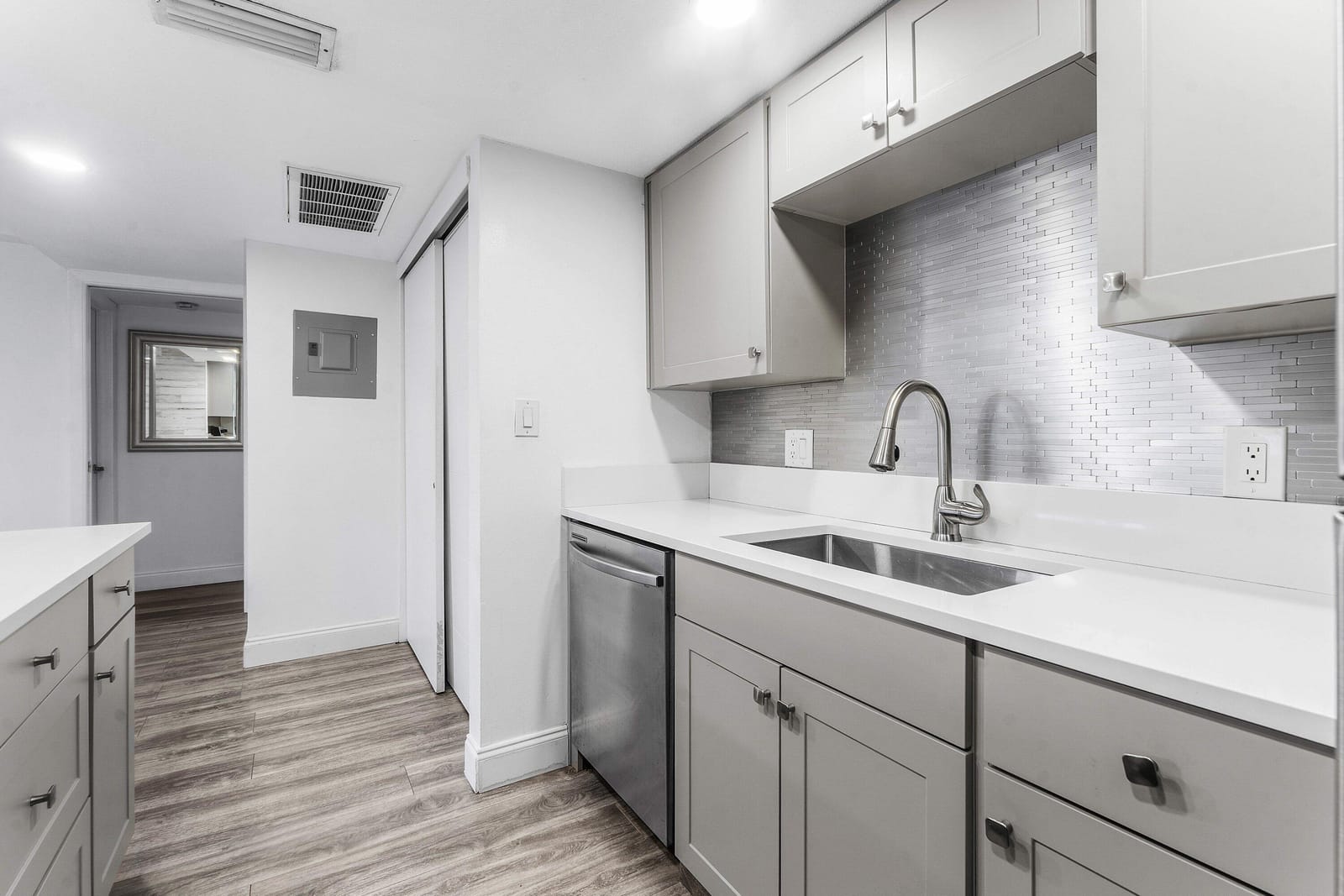 612 Executive Center Drive 107, West Palm Beach, FL 33401 photo 16