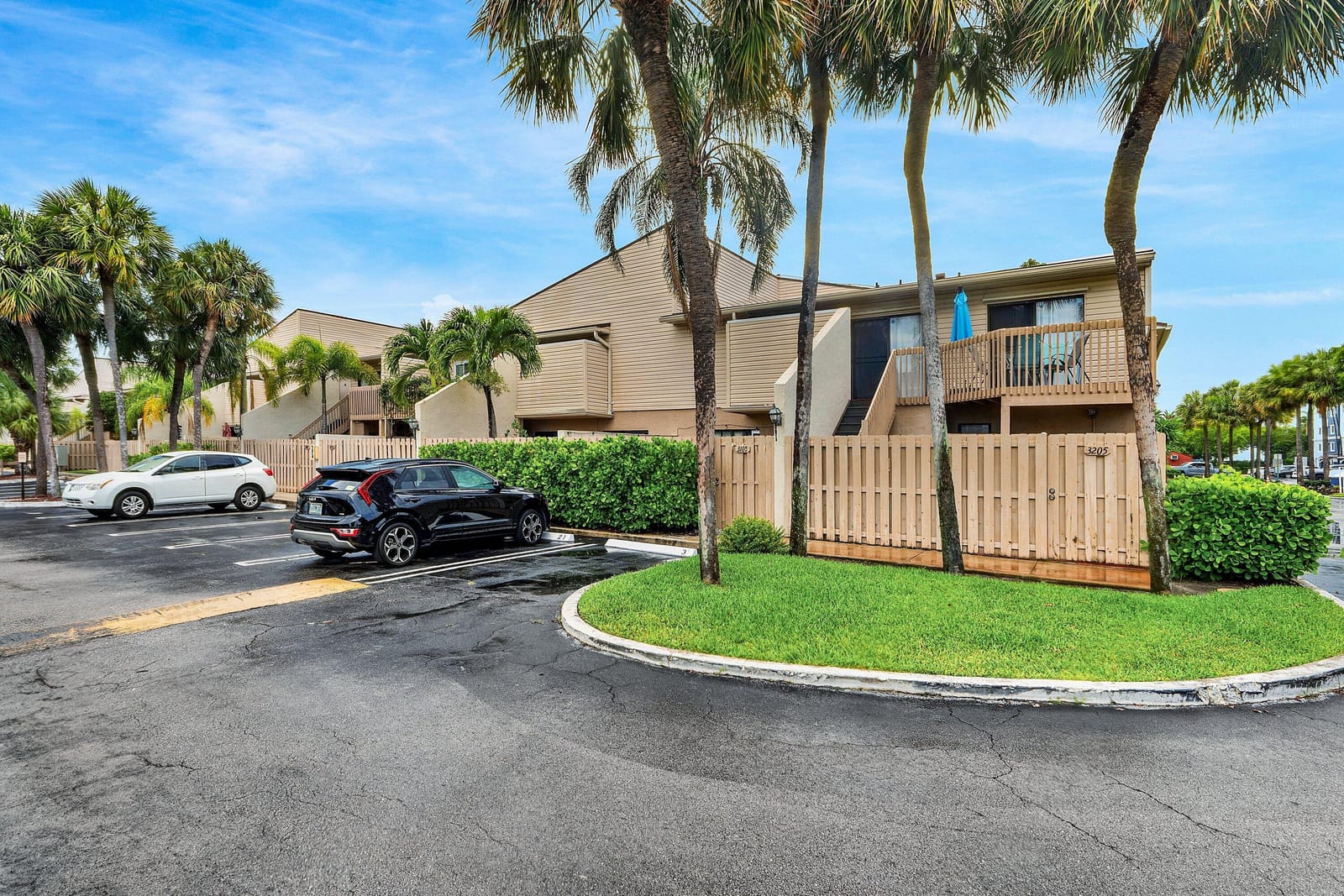 612 Executive Center Drive 107, West Palm Beach, FL 33401 photo 24