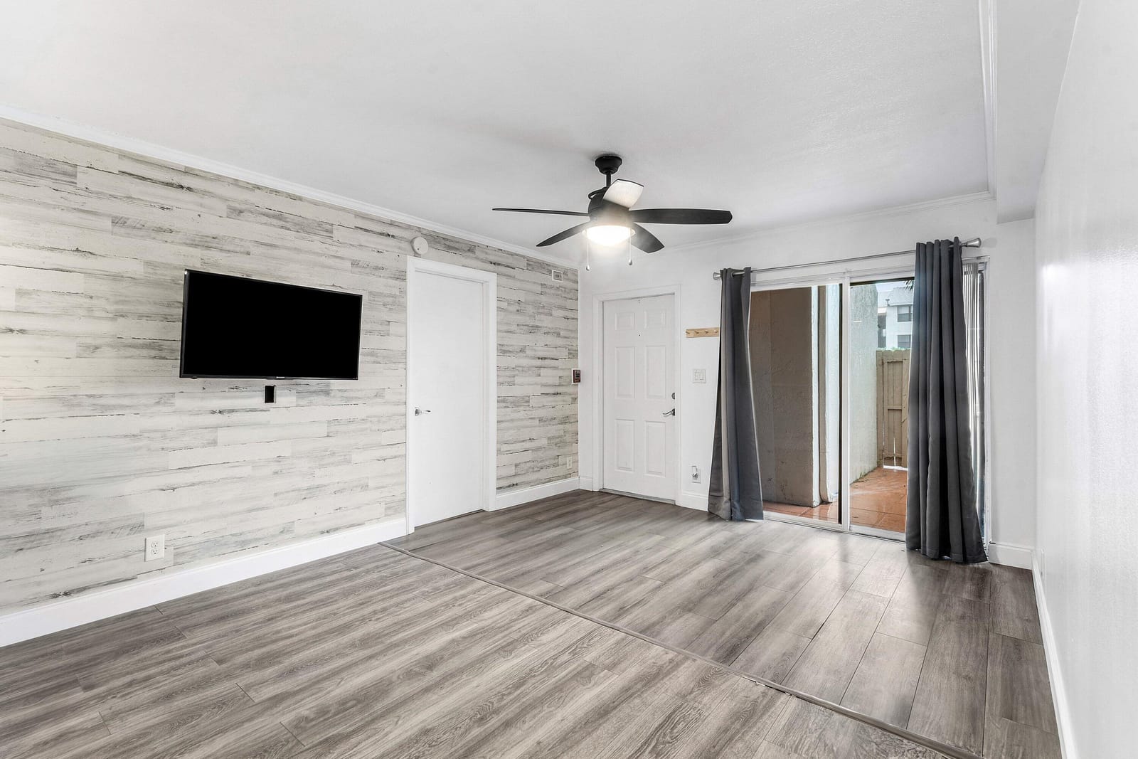 612 Executive Center Drive 107, West Palm Beach, FL 33401 photo 28