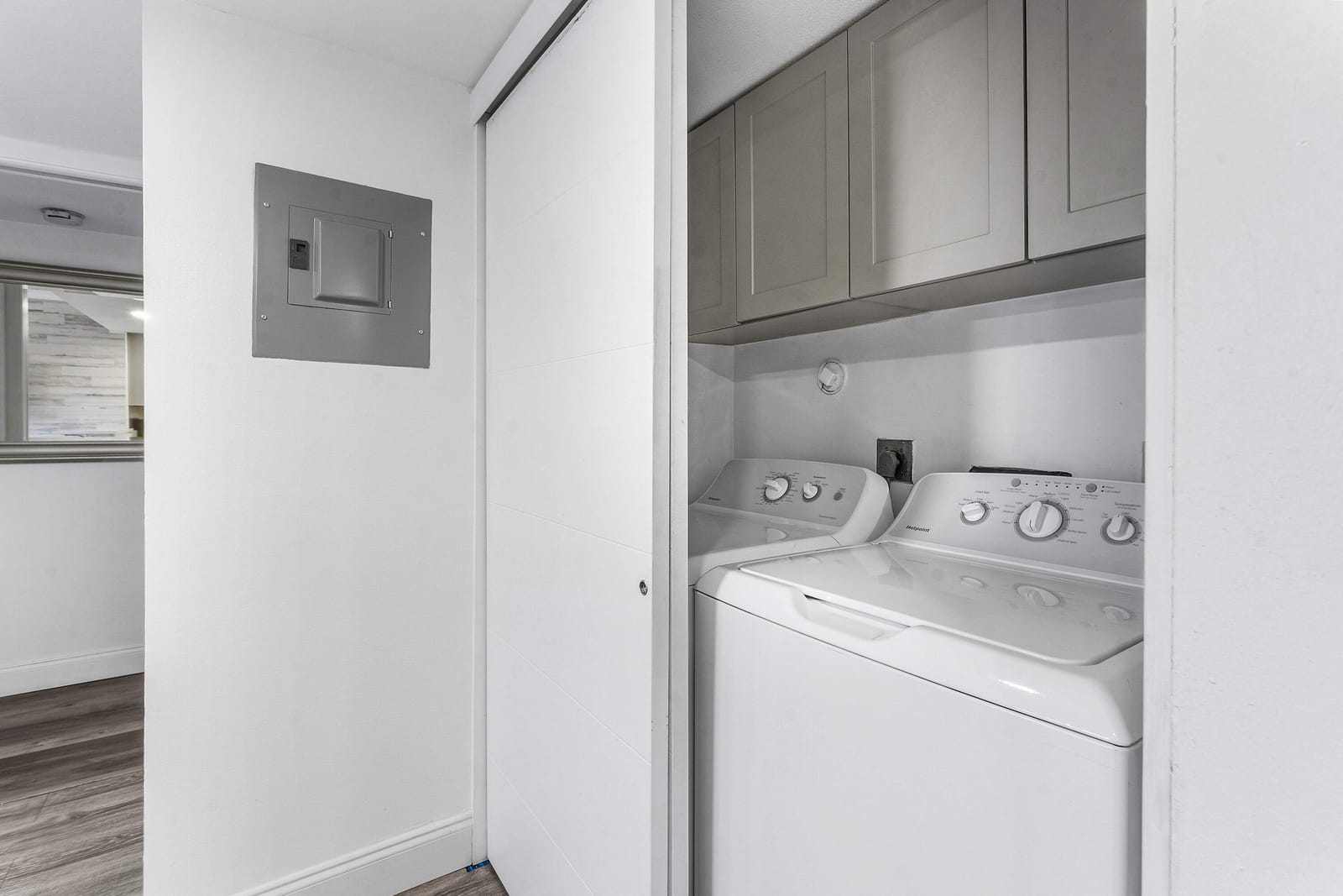 612 Executive Center Drive 107 — photo 5
