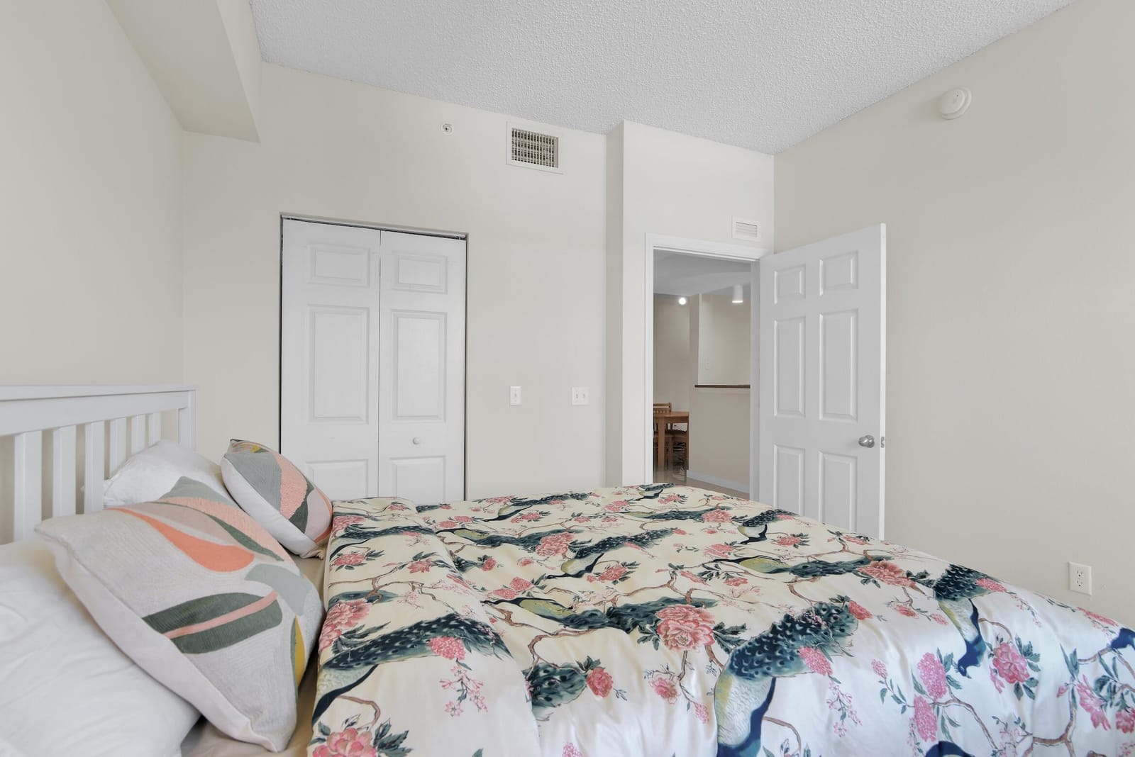 533 NE 3rd Avenue 432, Fort Lauderdale, FL 33301 photo 13