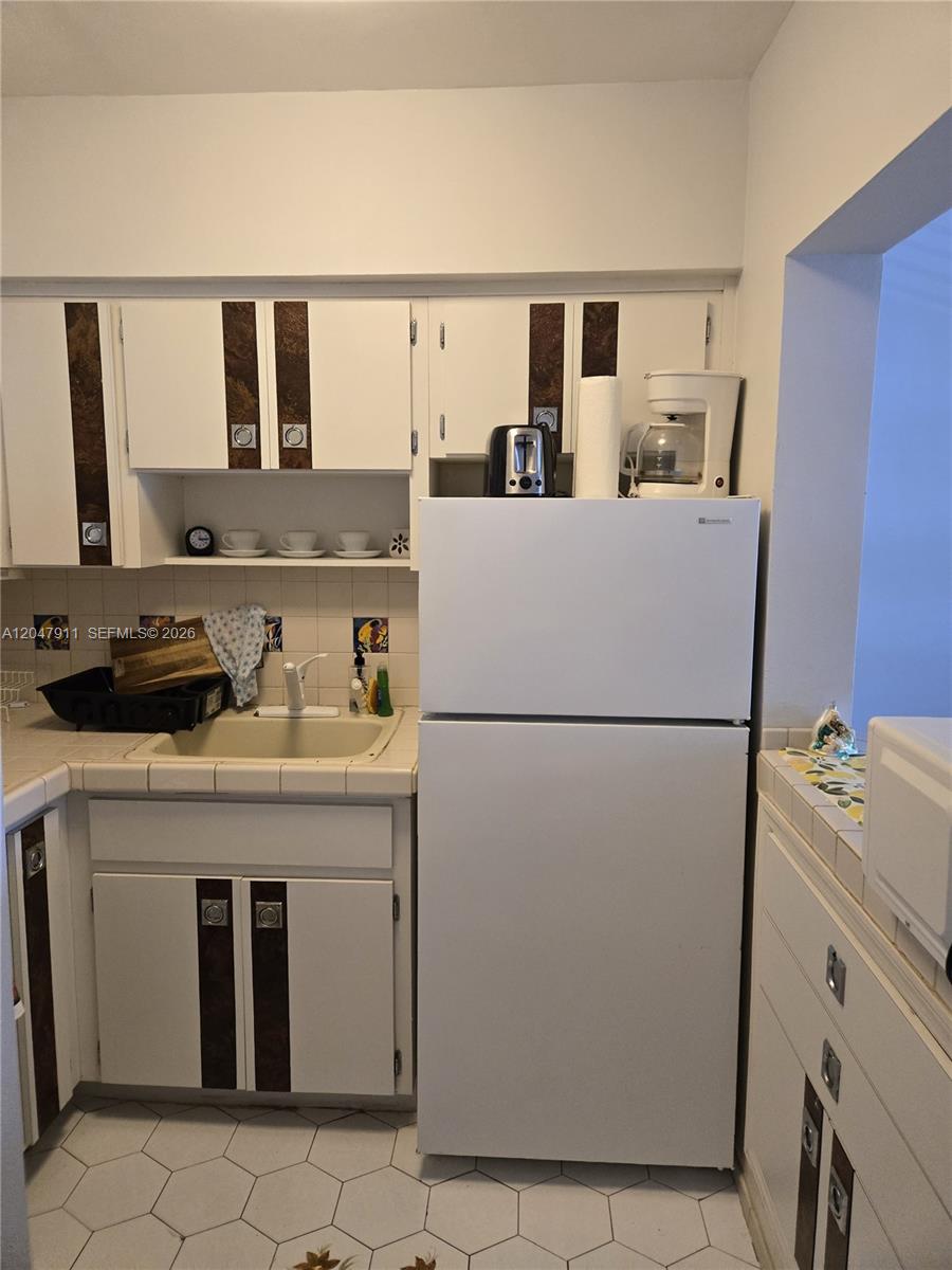 2001 S Ocean Drive 41, Hallandale Beach, FL 33009