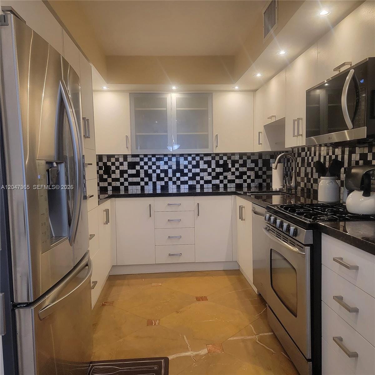 2030 S Ocean Drive 1718, Hallandale Beach, FL 33009 photo 4