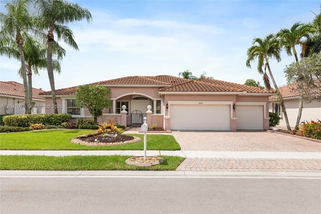 18500 SW 7th Street, Pembroke Pines, FL 33029