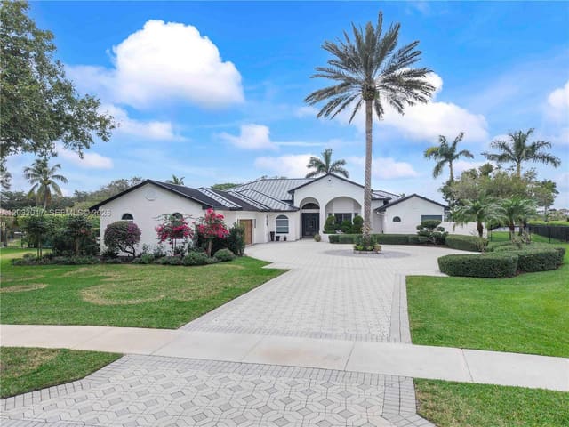 2235 SW 105th Terrace, sold in ZIP 33324, Plantation, FL