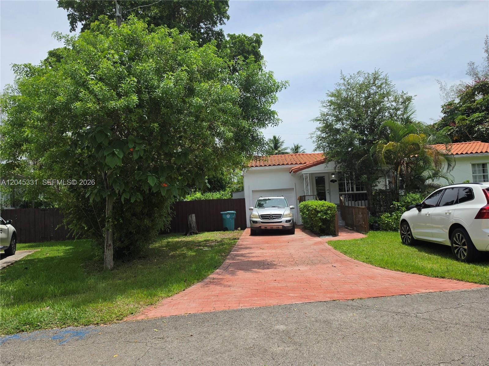 10801 NE 10th Avenue — photo 3