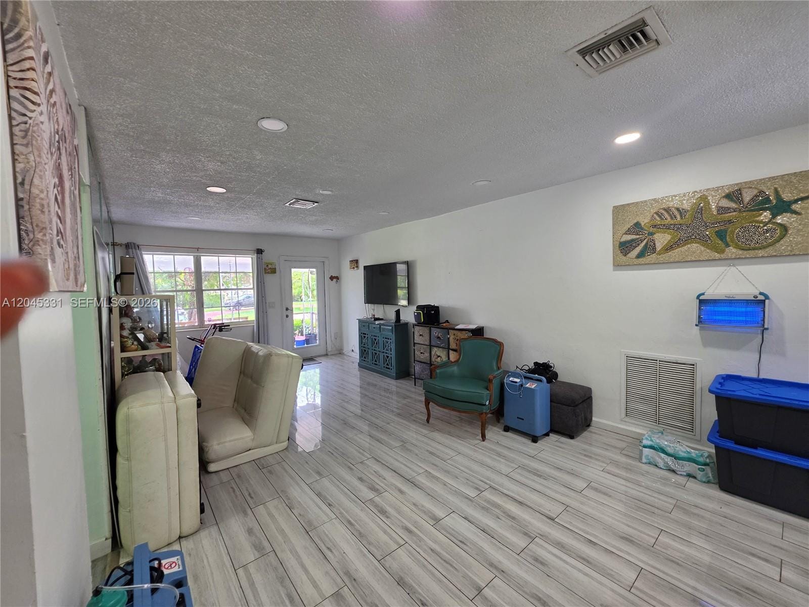10801 NE 10th Avenue — photo 4
