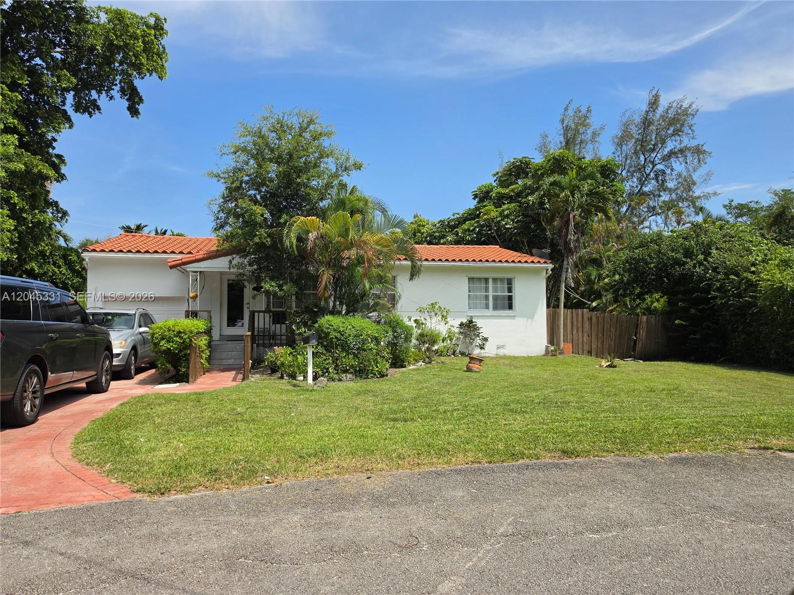 10801 NE 10th Avenue, Biscayne Park, FL 33161