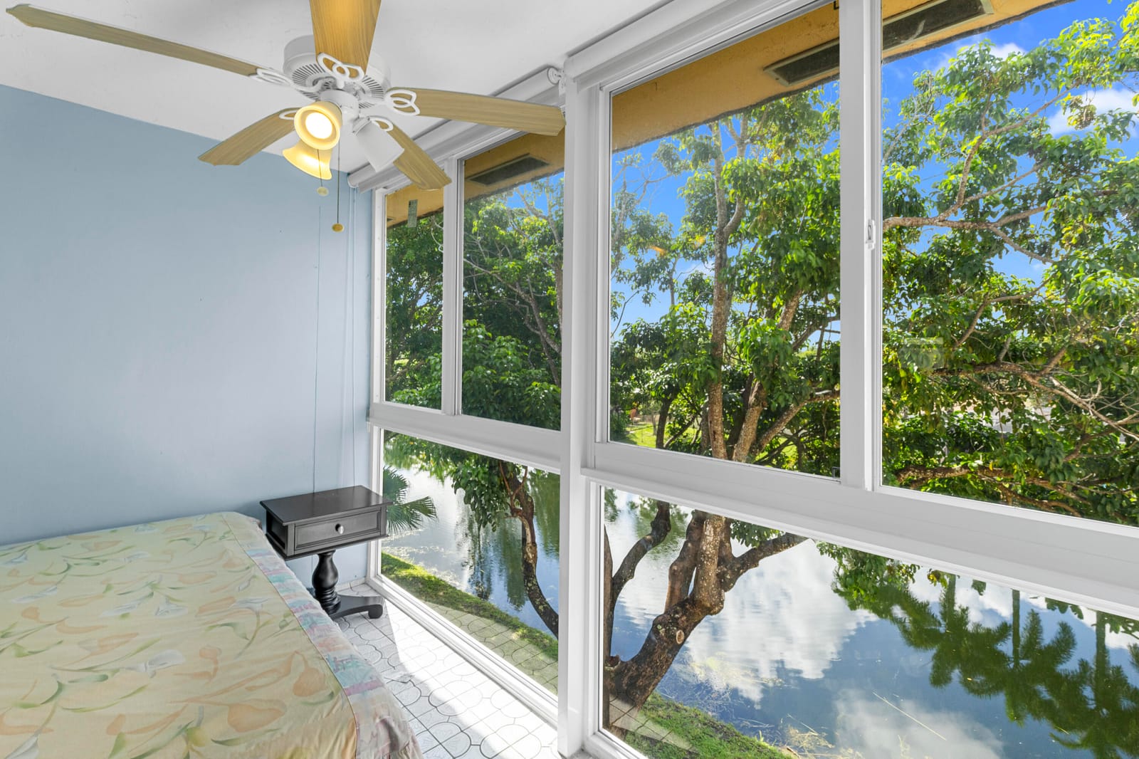 9370 Sunrise Lakes Boulevard 306, Sunrise, FL 33322 photo 1