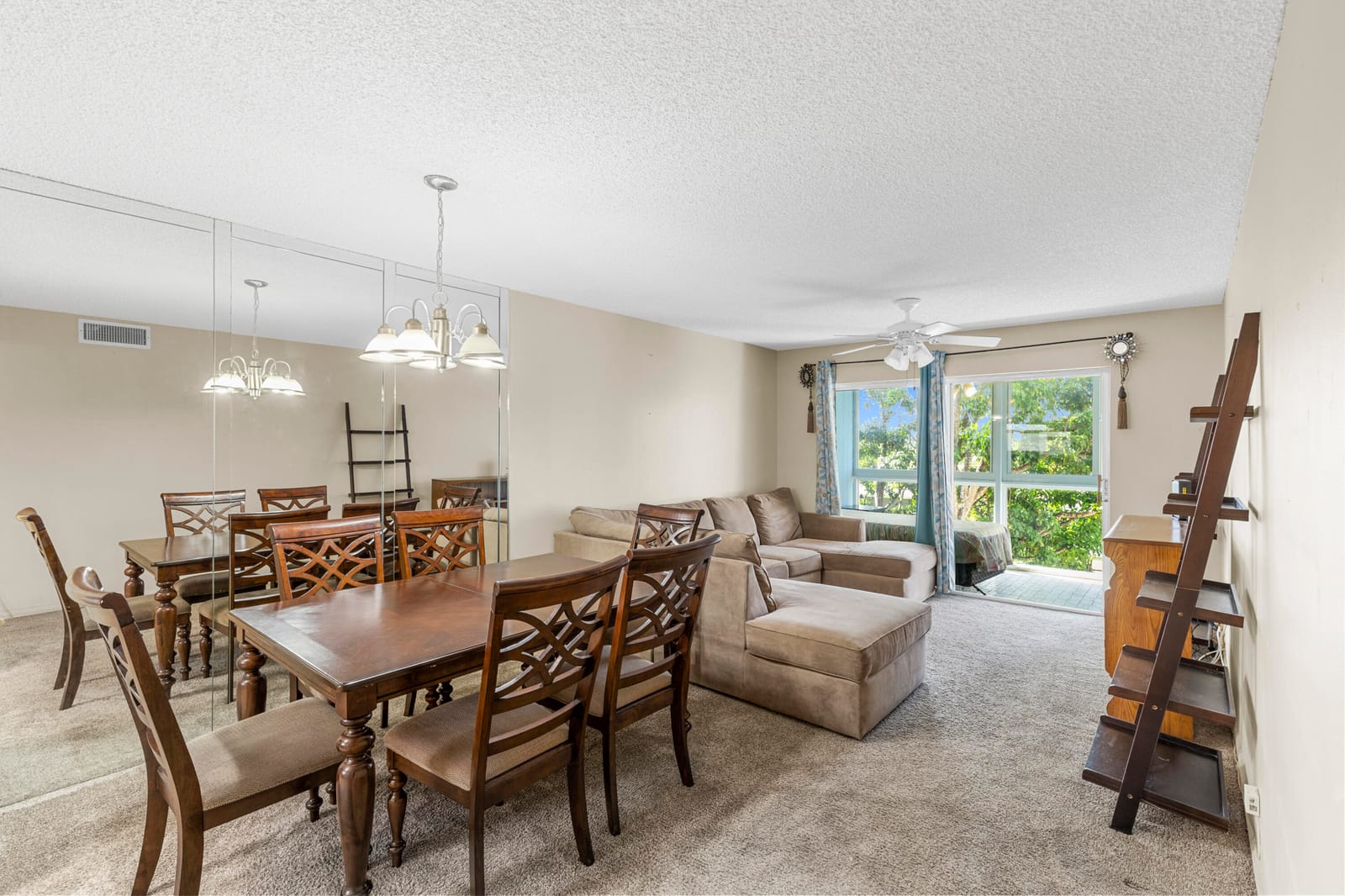 9370 Sunrise Lakes Boulevard 306, Sunrise, FL 33322 photo 2