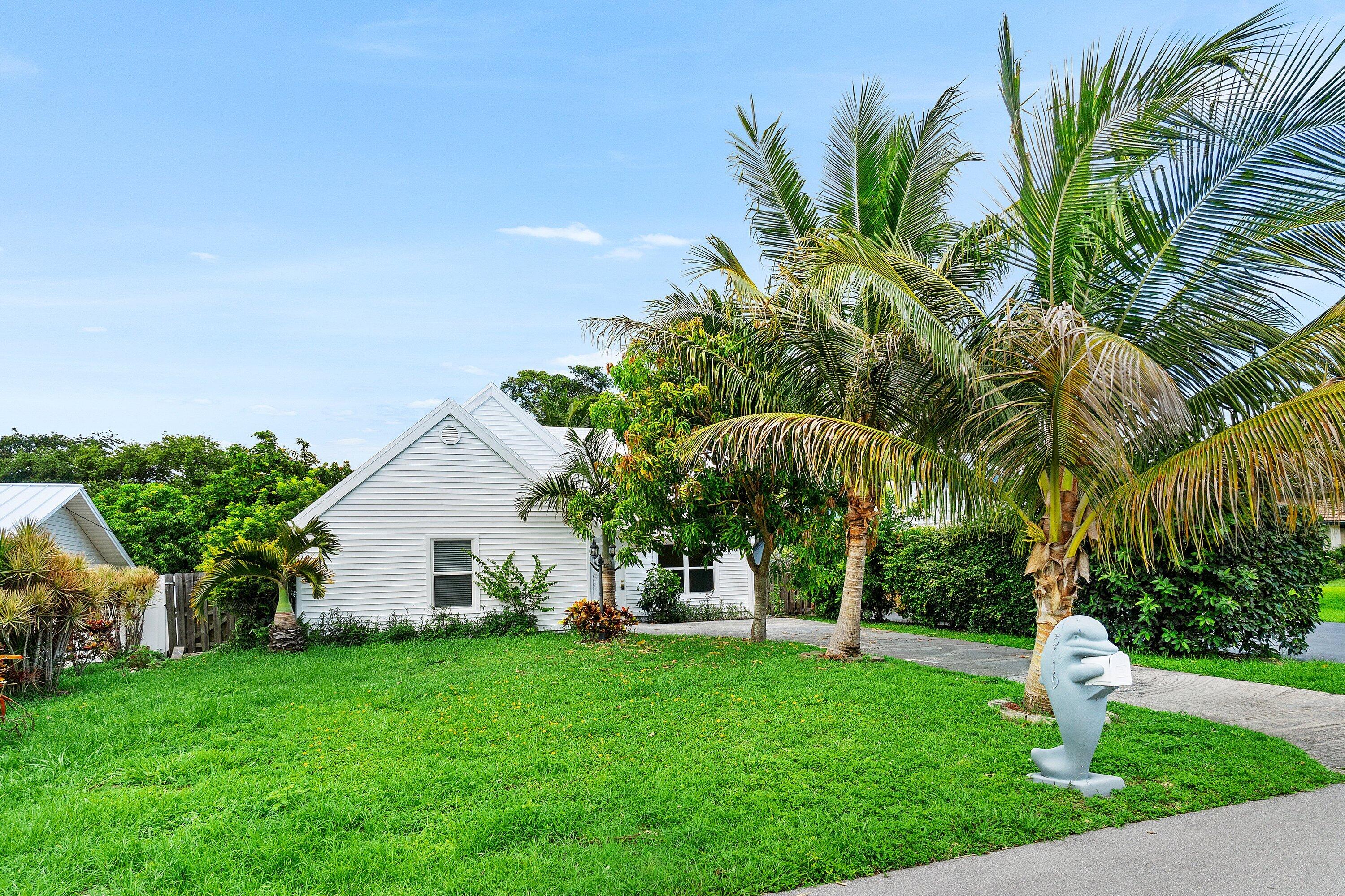 5119 Oak Hill Road, Delray Beach, FL 33484