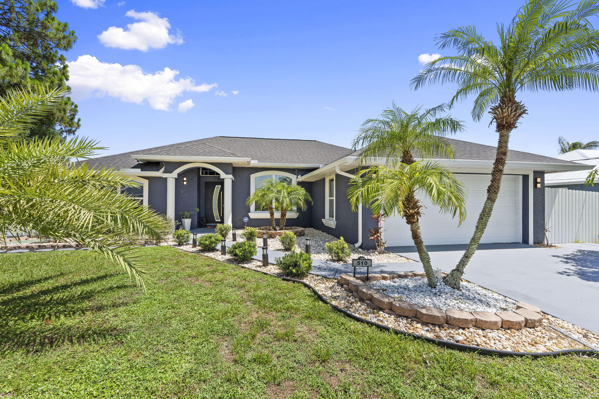 510 SW Halifax Avenue, Port St. Lucie, FL 34953