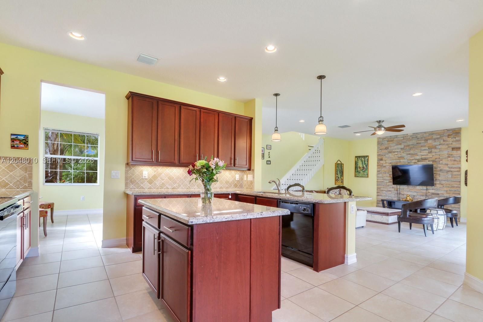 8185 Fiera Ridge Drive, Boynton Beach, FL 33473