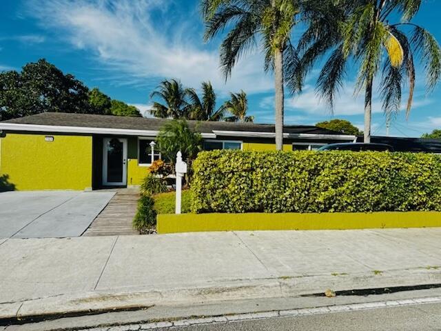 7161 Sheridan Street, Hollywood, FL 33024