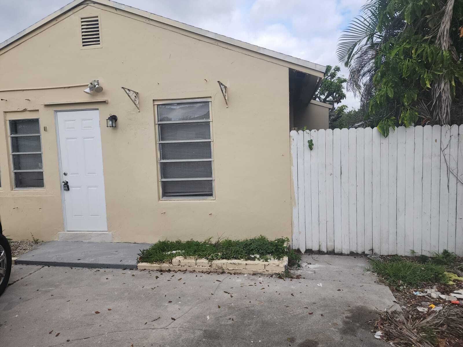 1910 Garfield Street 1, Hollywood, FL 33020