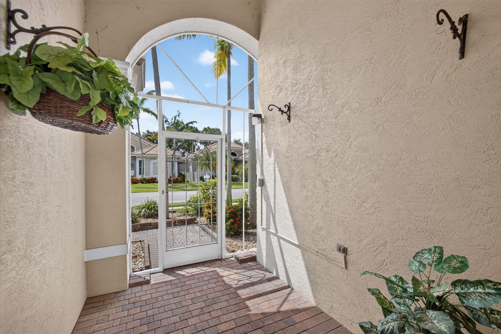 2332 Curley Cut — photo 11