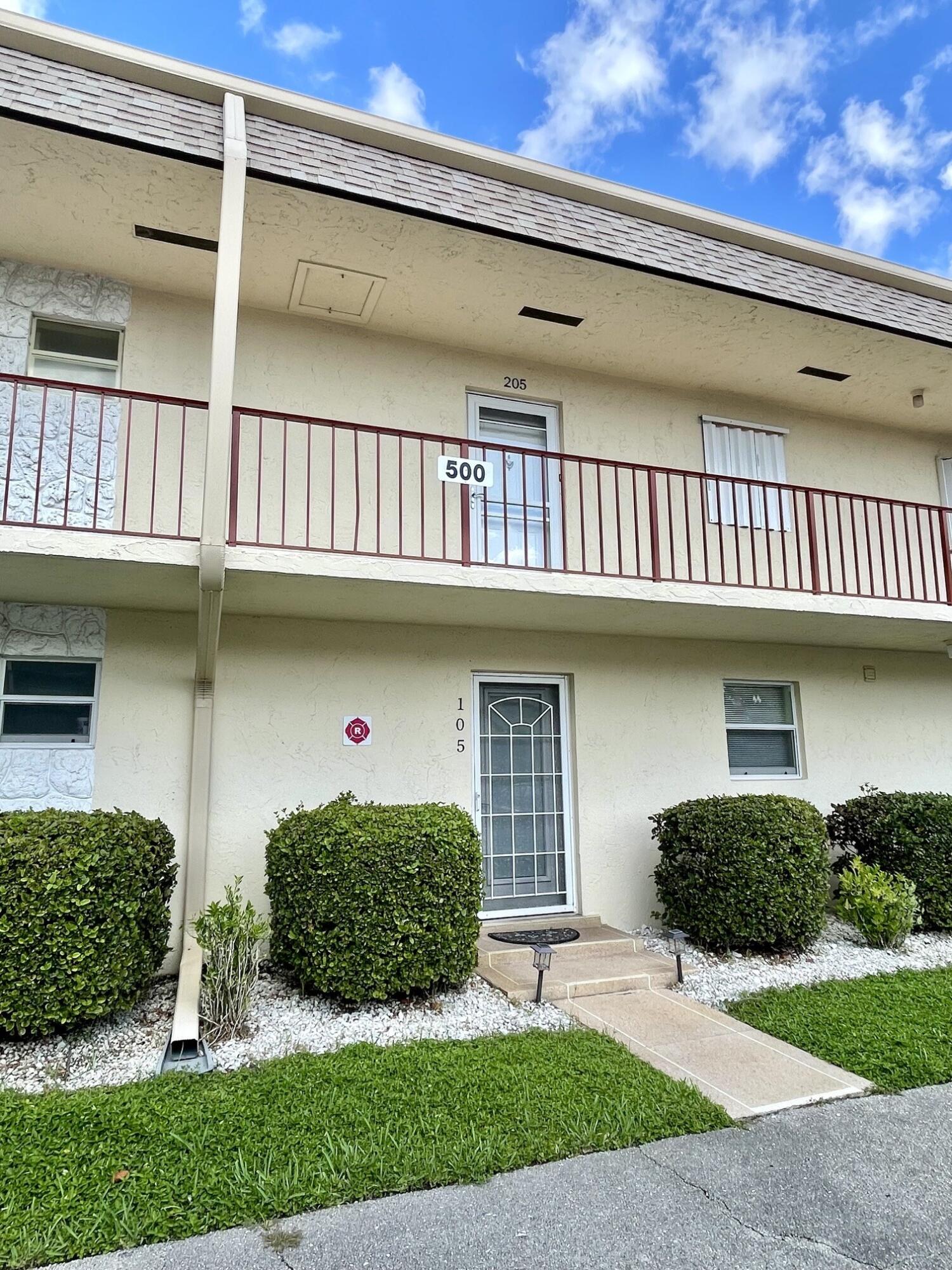 105 Oxford 500 105, West Palm Beach, FL 33417