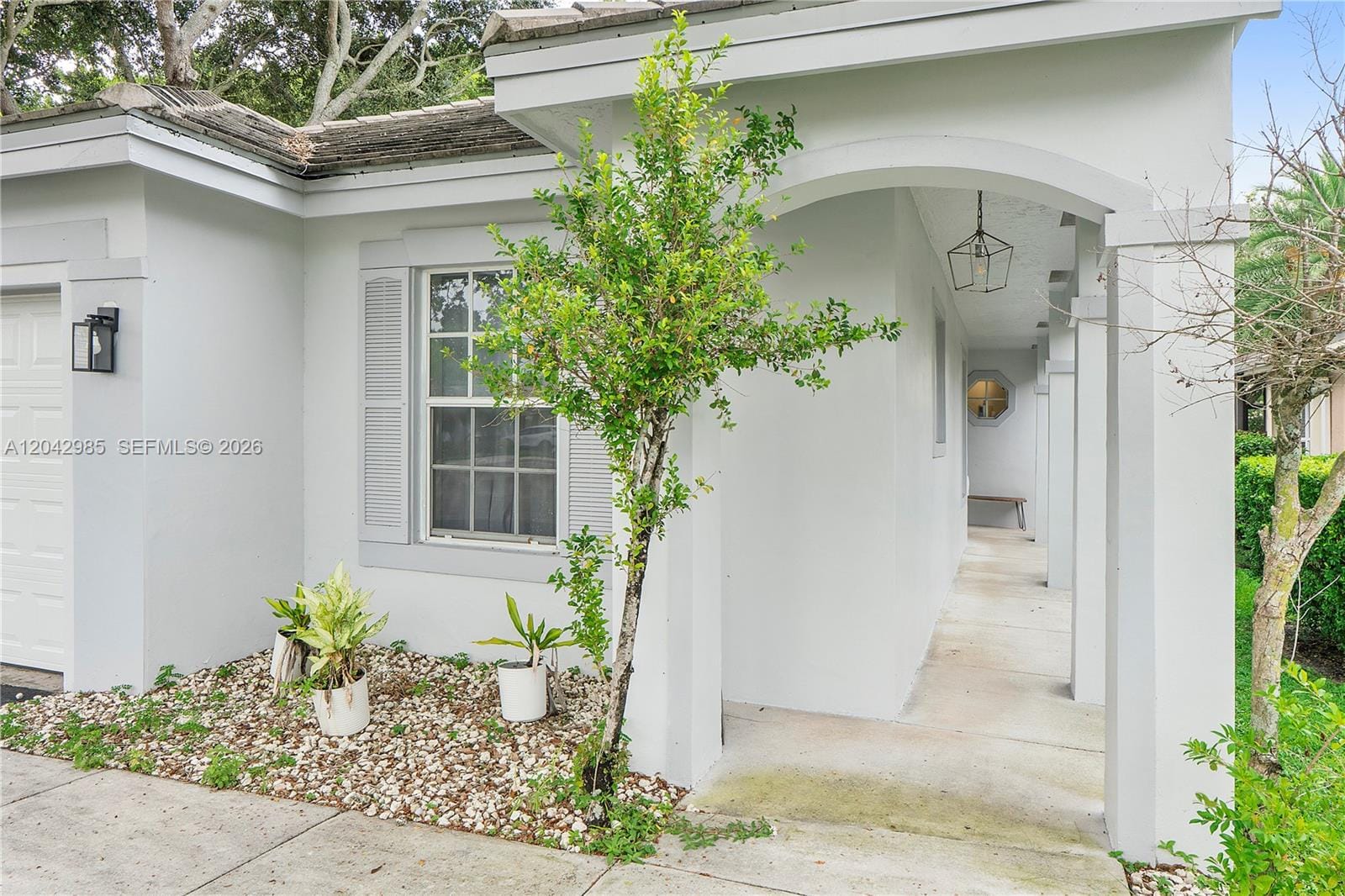 9161 Lake Park Circle N, Davie, FL 33328 photo 2