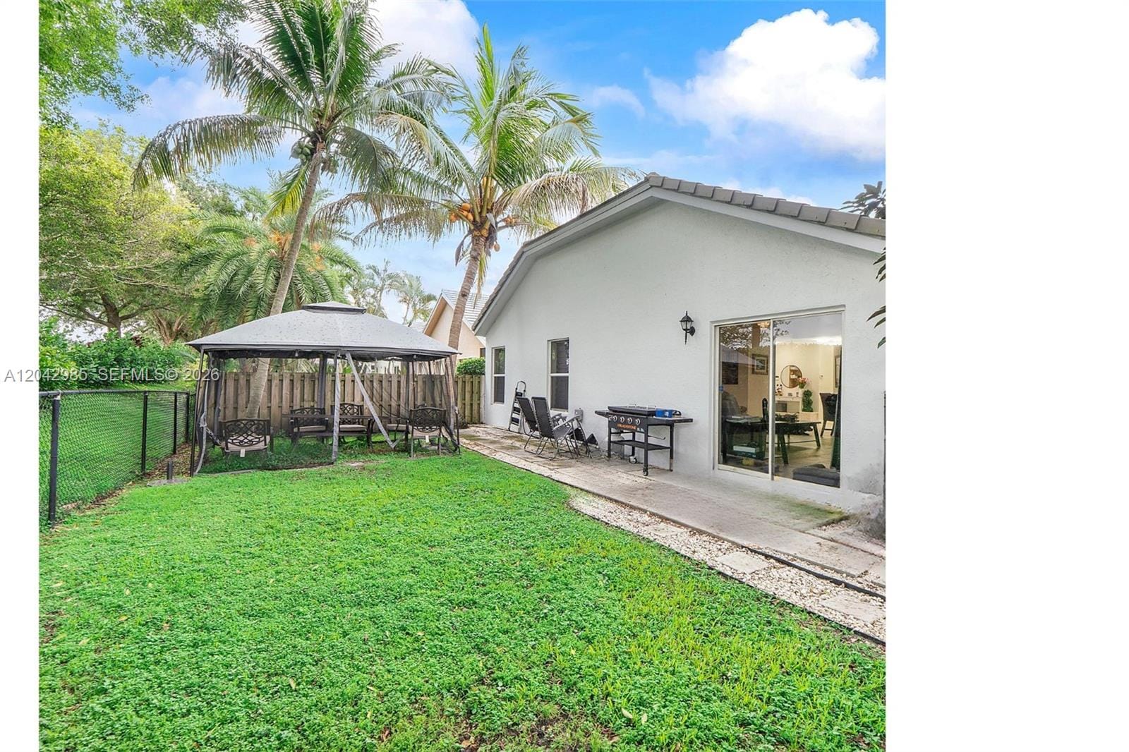 9161 Lake Park Circle N, Davie, FL 33328 photo 16