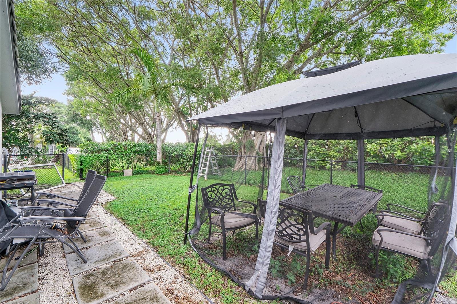 9161 Lake Park Circle N, Davie, FL 33328 photo 18