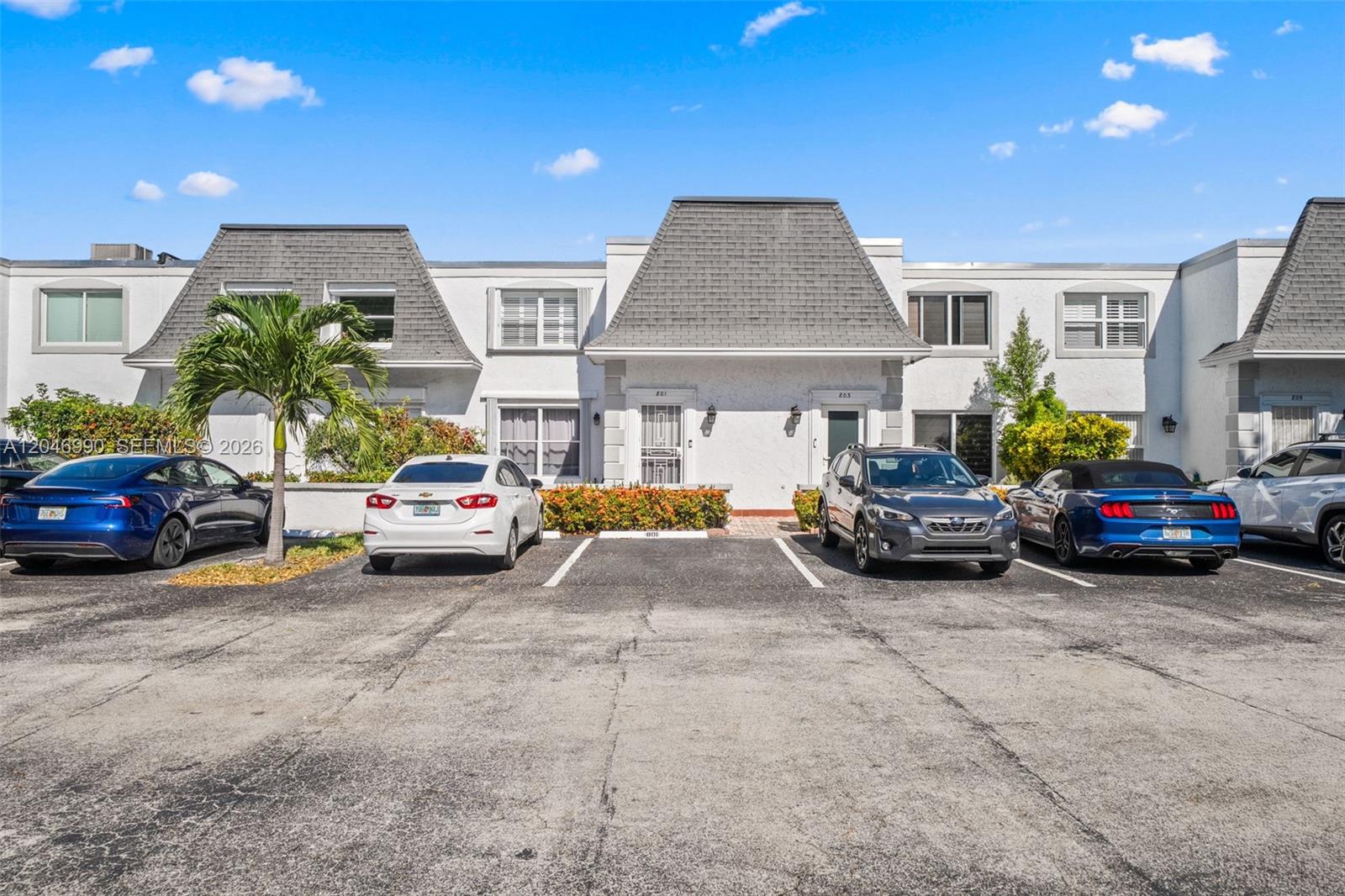 801 NE 27th Avenue, Hallandale Beach, FL 33009