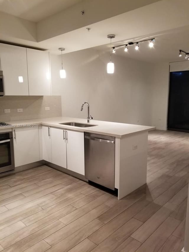 999 SW 1st Avenue 3308, Miami, FL 33130
