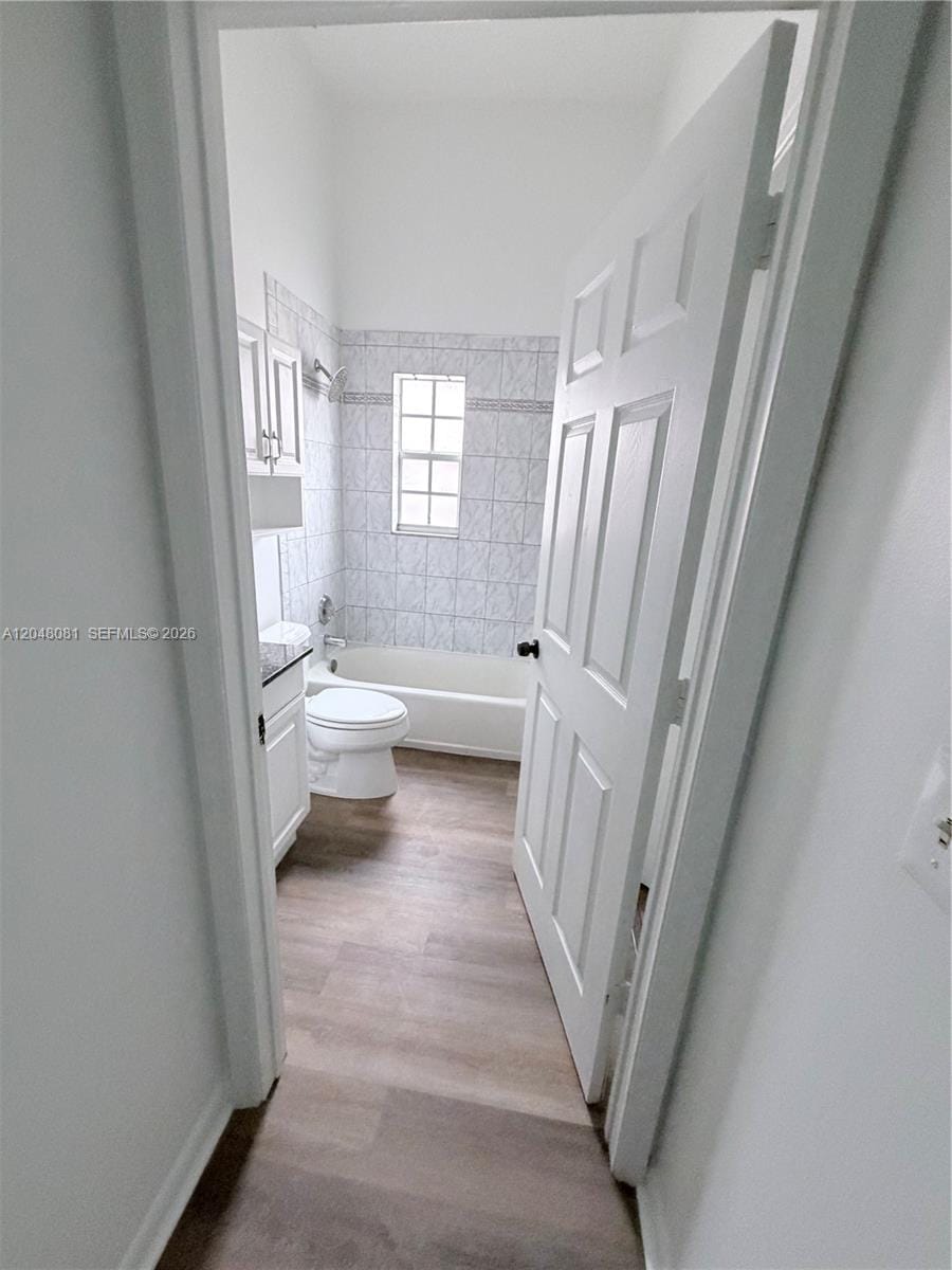1657 Tyler Street 201 — photo 12