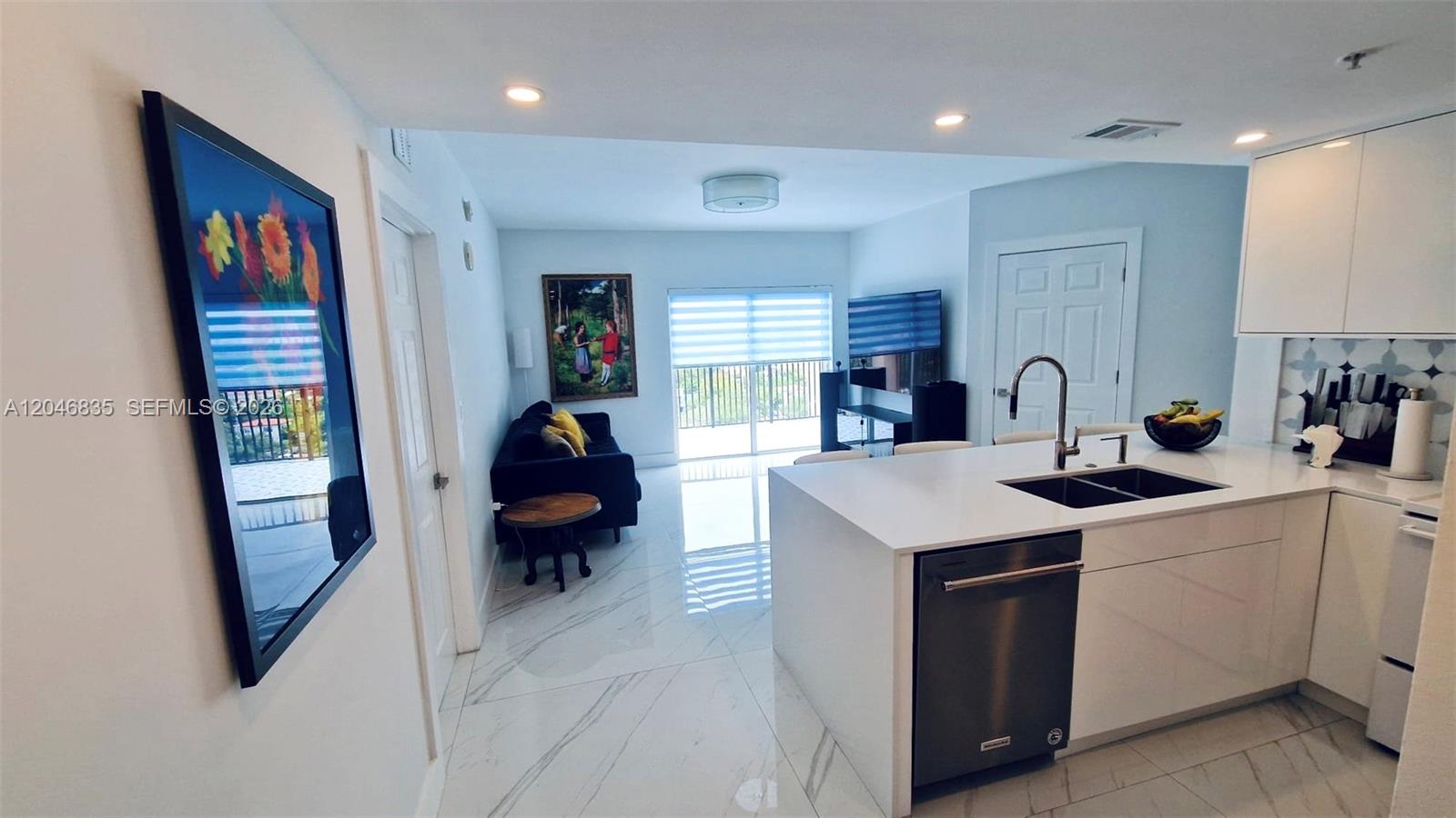 3410 Coral Way PH05, Miami, FL 33145