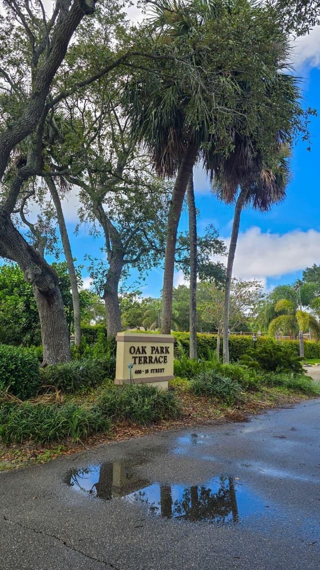 400 18th Street D, Oak Park Terrace, Vero Beach, FL
