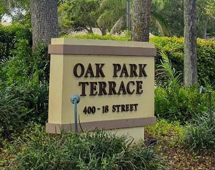 400 18th Street D, Vero Beach, FL 32960 photo 2