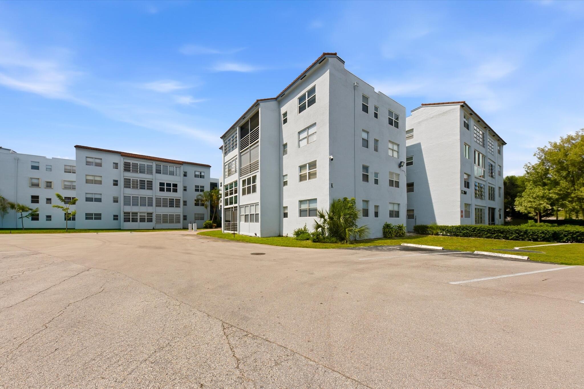 2860 Somerset Drive 412k, Lauderdale Lakes, FL 33311