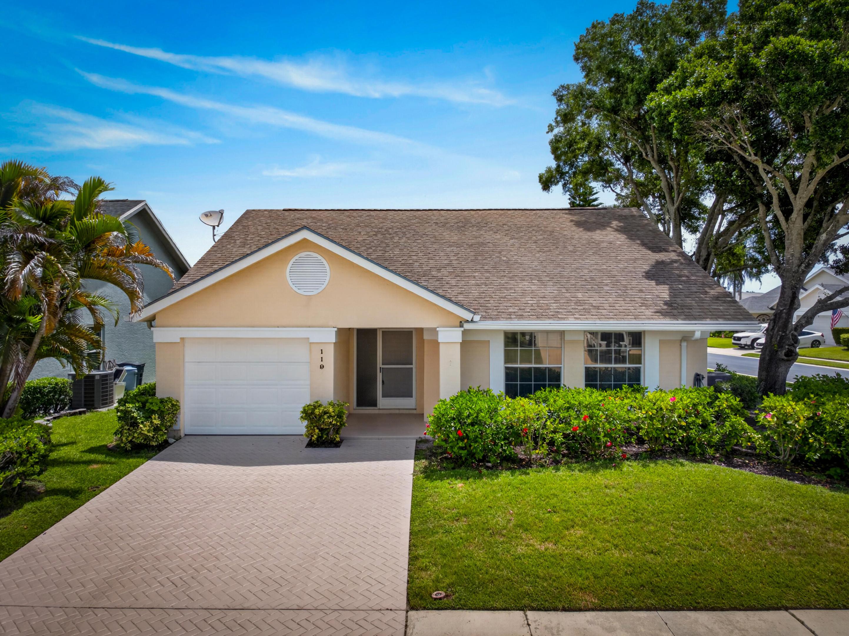 119 Adobe Circle, Jupiter, FL 33458