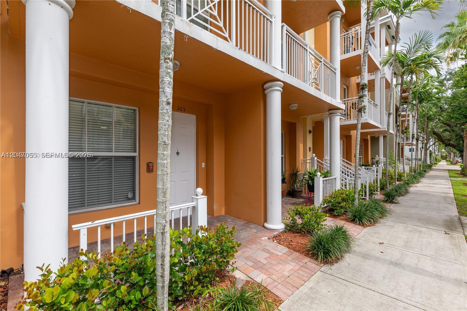 365 SW 13th Terrace -, Fort Lauderdale, FL 33312