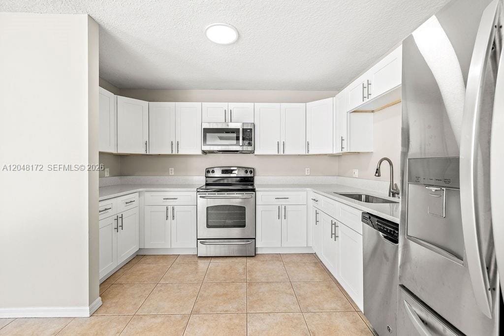 1542 N Lawnwood Circle 37D — photo 2