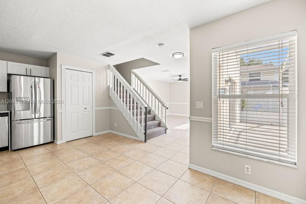 1542 N Lawnwood Circle 37D — photo 5