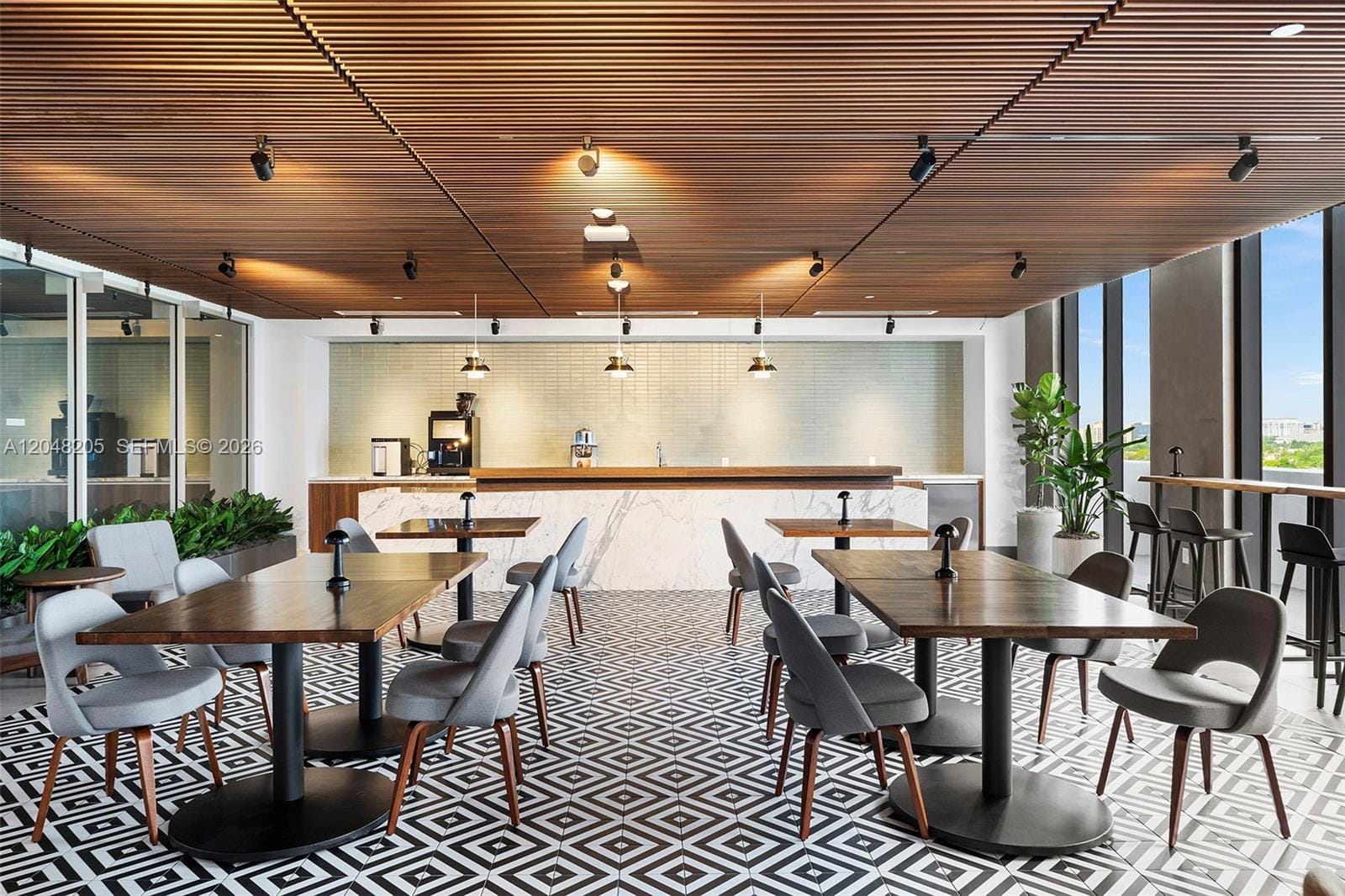 2800 SW 27th Terrace 0511 — photo 8