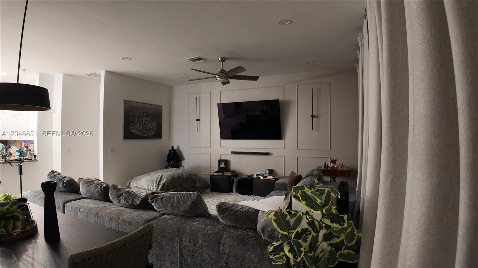 1831 SW 48th Avenue — photo 3