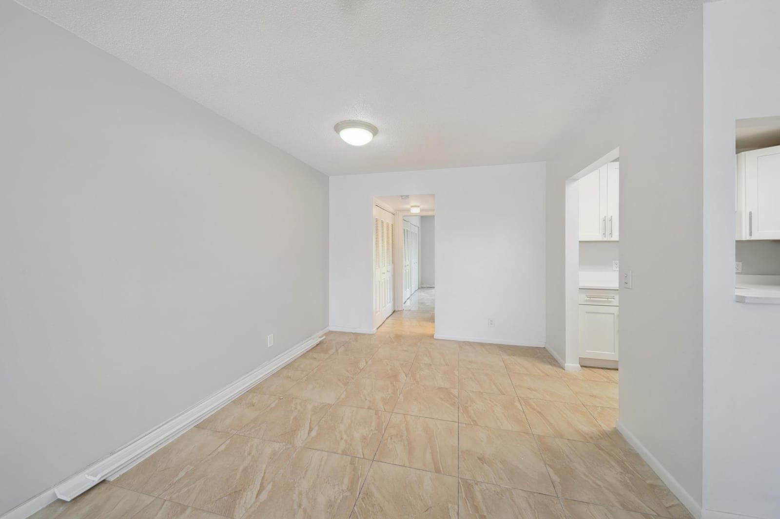 114 Northampton F 114 — photo 5
