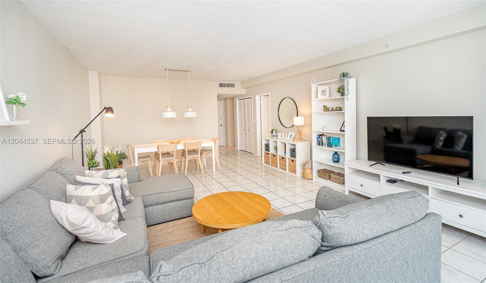 5601 Collins Avenue 1517, Miami Beach, FL 33140