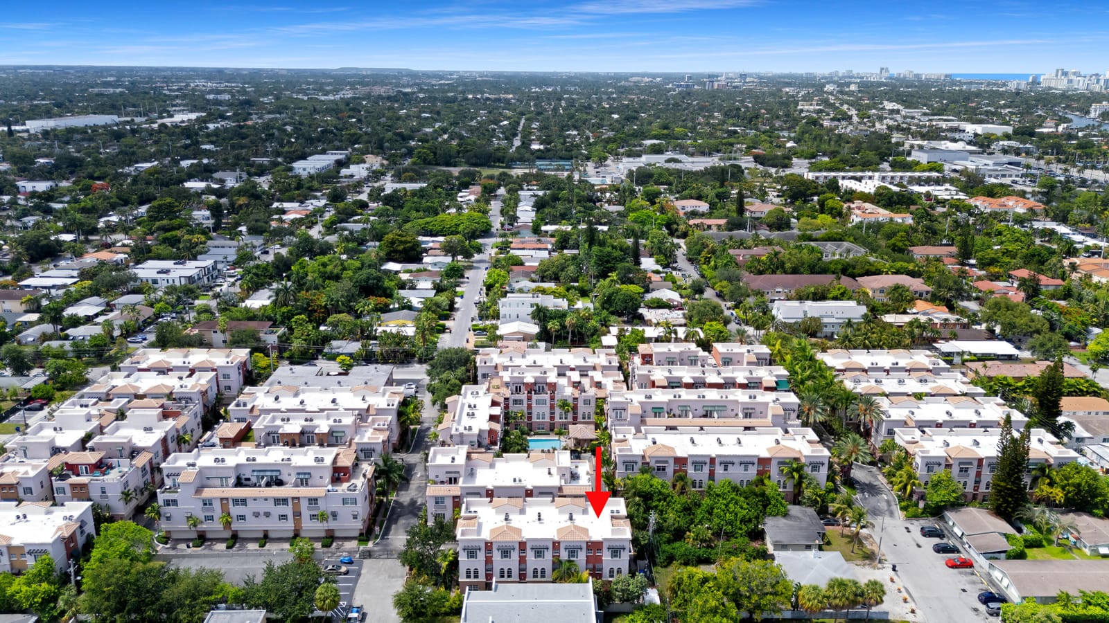 1033 NE 17th Way 905, Fort Lauderdale, FL 33304