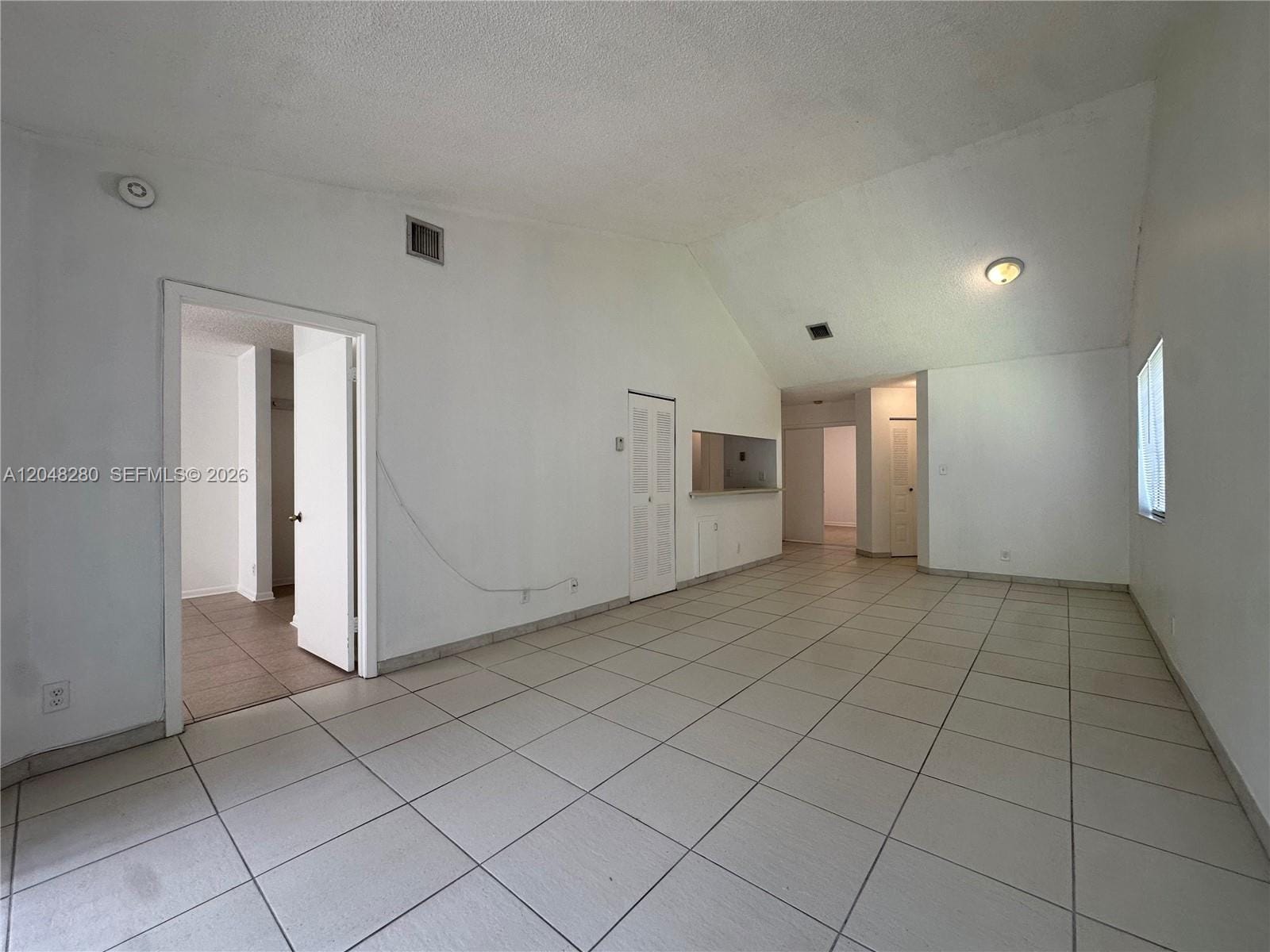 9151 SW 138th Place 9151 — photo 4