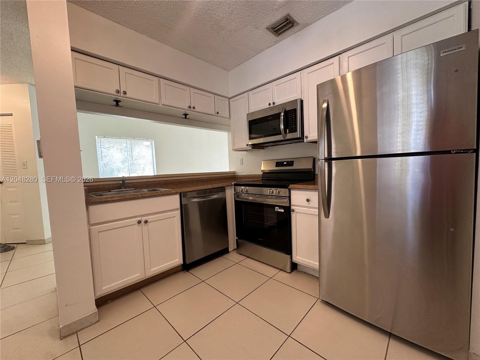 9151 SW 138th Place 9151 — photo 7