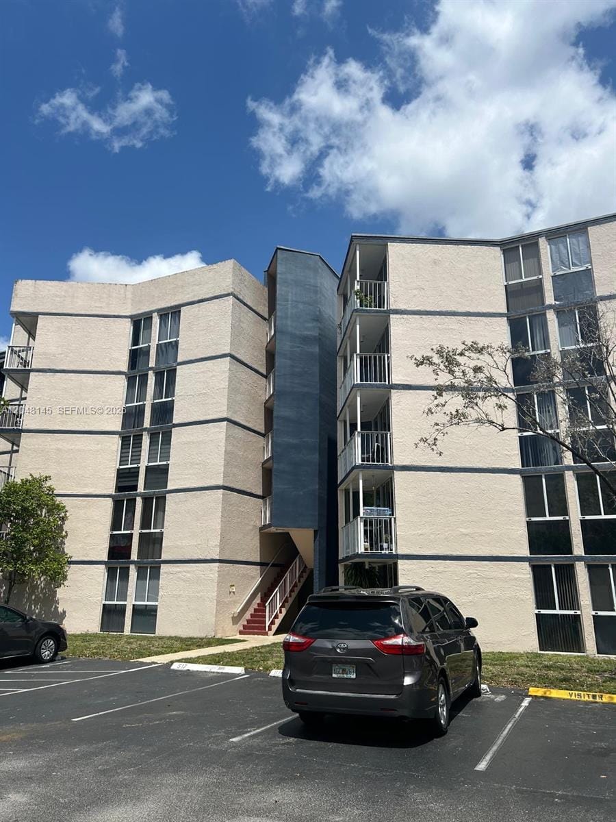 6955 NW 186th Street F505, Hialeah, FL 33015