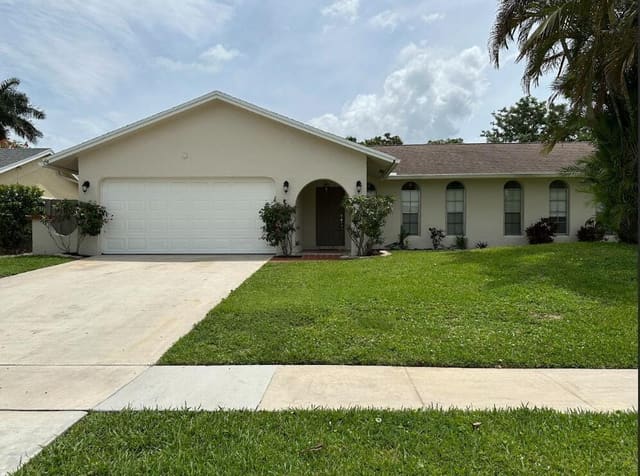 1292 Essex Drive, Wellington, FL 33414