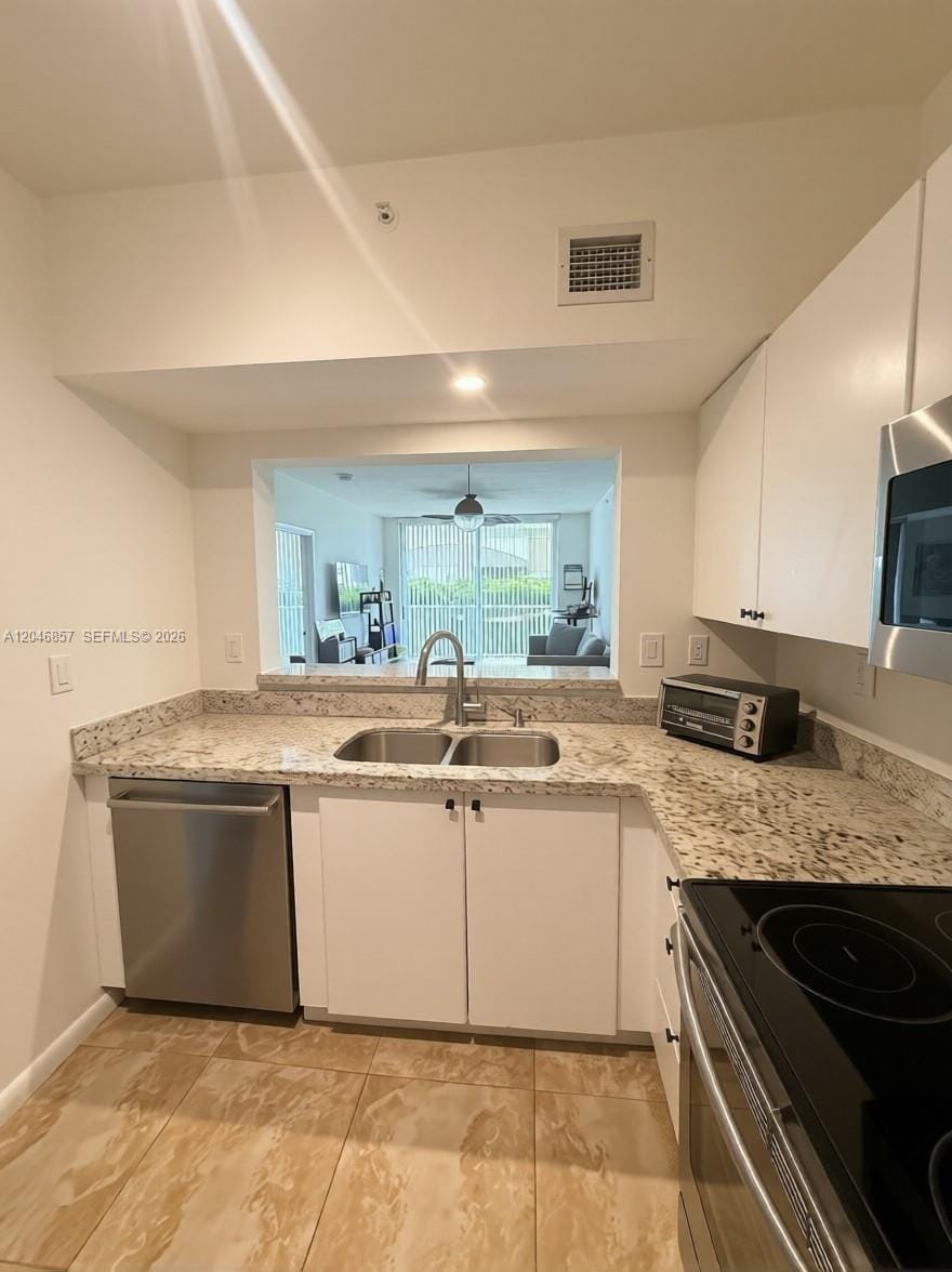 3020 NE 32nd Avenue 615 — photo 5