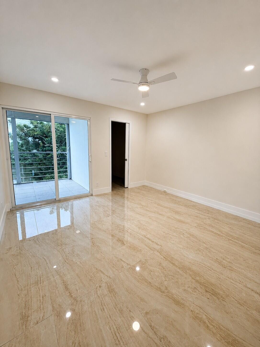 4047 Ainslie C 4047 — photo 9