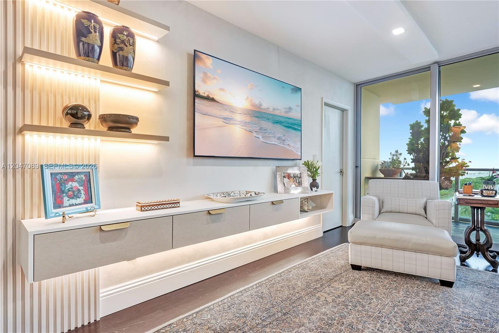 1455 Ocean Drive 904, Miami Beach, FL 33139 photo 2